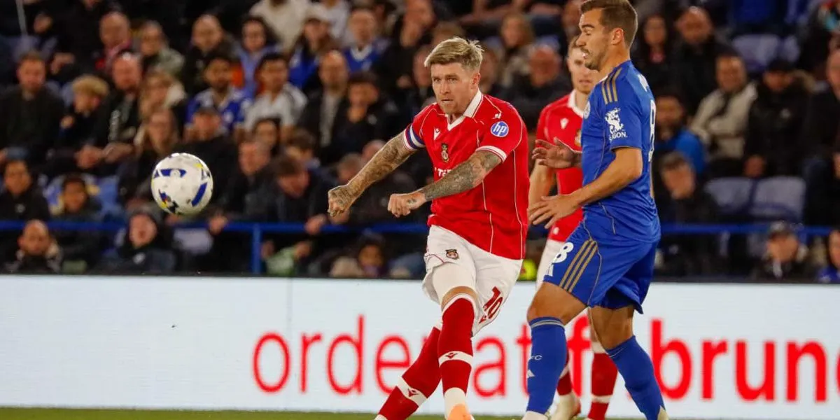 Drama-Gol-Telat-Wrexham,-Renggut-Poin-Melawan-Leicester-City